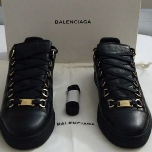 🌸Women's Balenciaga Arena sneakers🌸